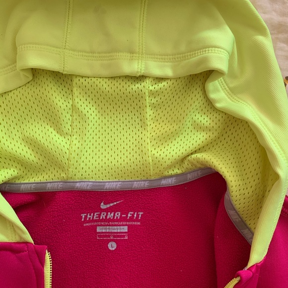 Nike - therma-fit pink and neon yelllow sweater - Picture 8 of 10